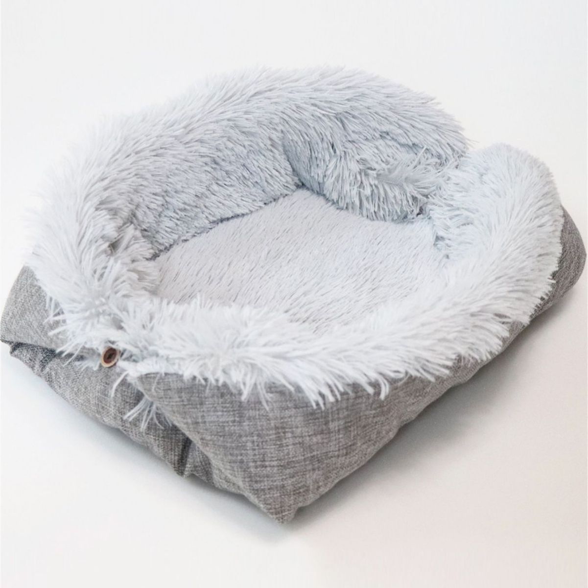 Self-Heating Pet Blanket Nest