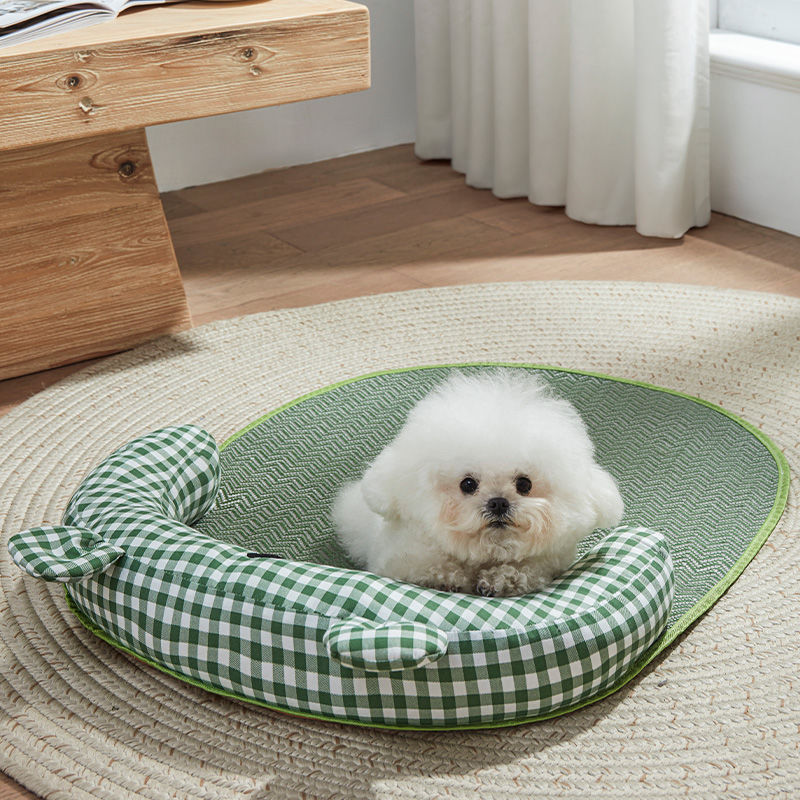 Four Seasons Pet Bed