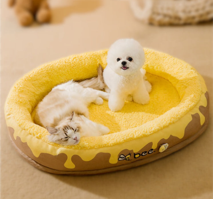 Four Seasons Warm Dog & Cat Bed