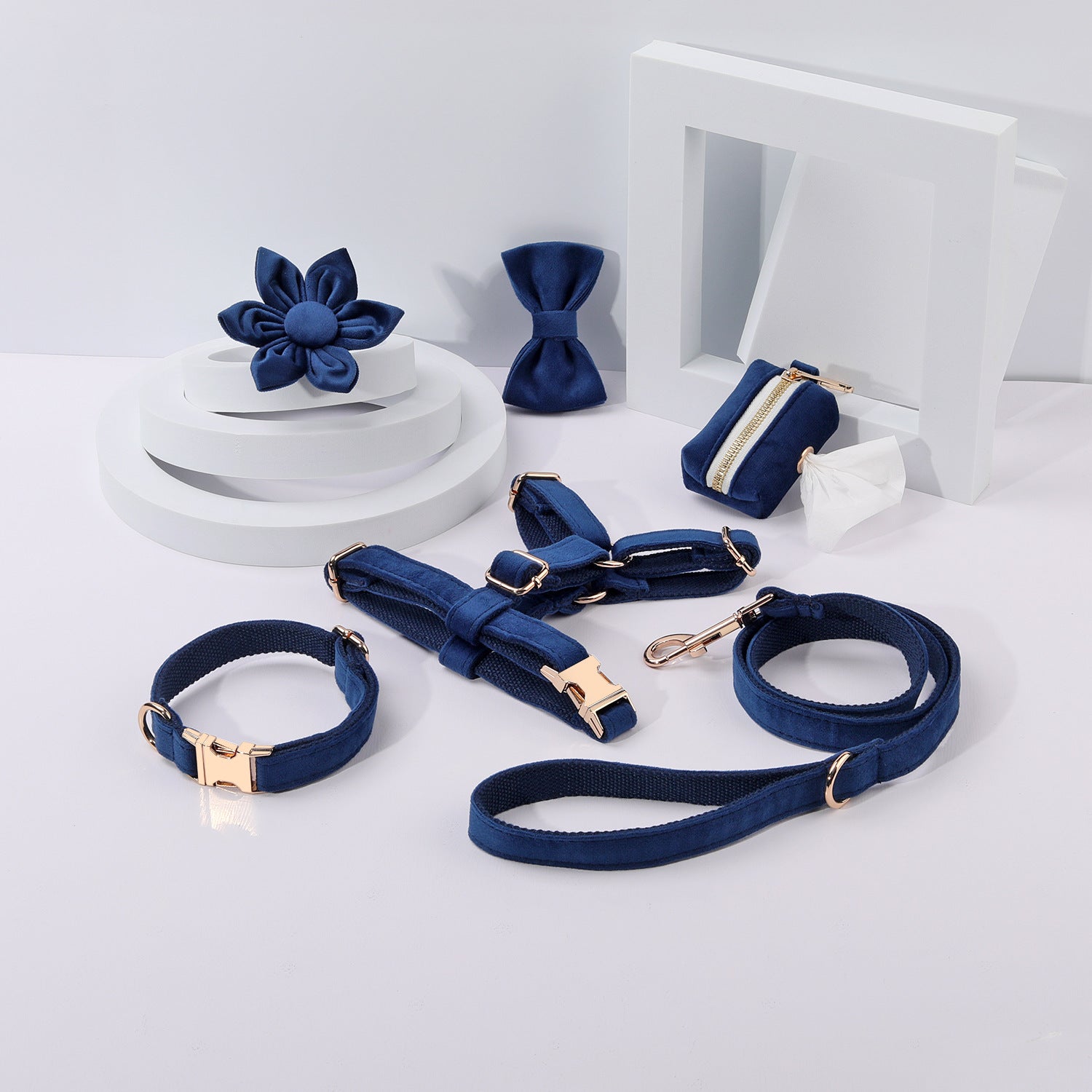 Classic Velvet Pet Collar & Leash Set