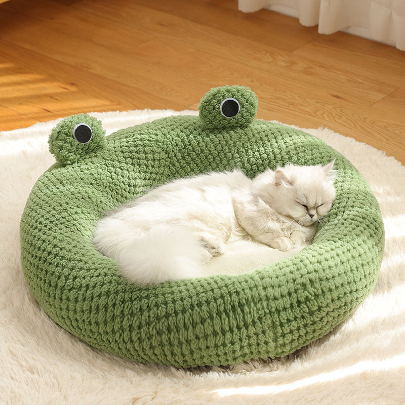 Little Frog Warm Plush Pet Bed